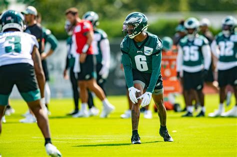 eagles training camp roster